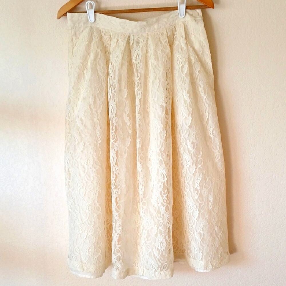 Vintage Laura And Jayne Creamy Lace Lined Skirt With Pockets